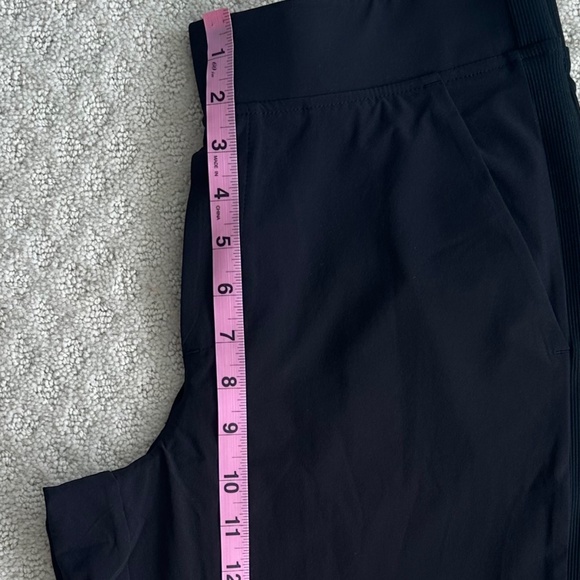 Athleta Brooklyn Mid Rise Ankle Pant Black 8 Athleisure Lightweight Travel - Picture 15 of 16